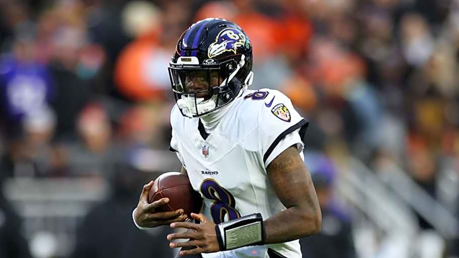 Ravens' Lamar Jackson in Doubt for Packers Game
