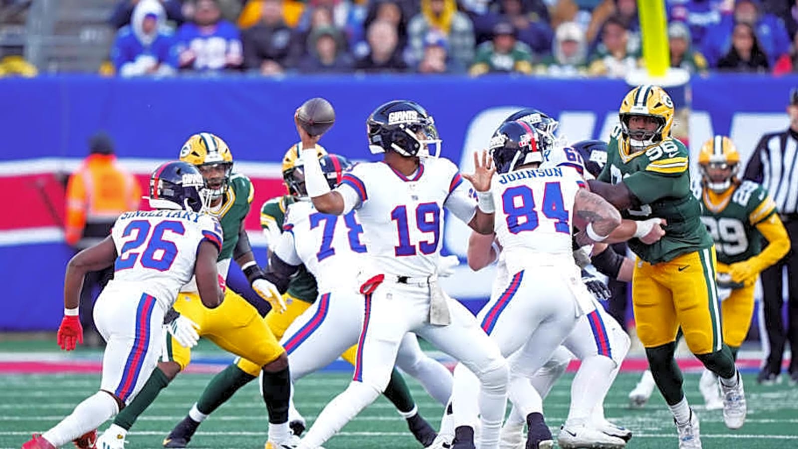 Giants Fail to Close Out Another Game, Losing to Packers 27-20