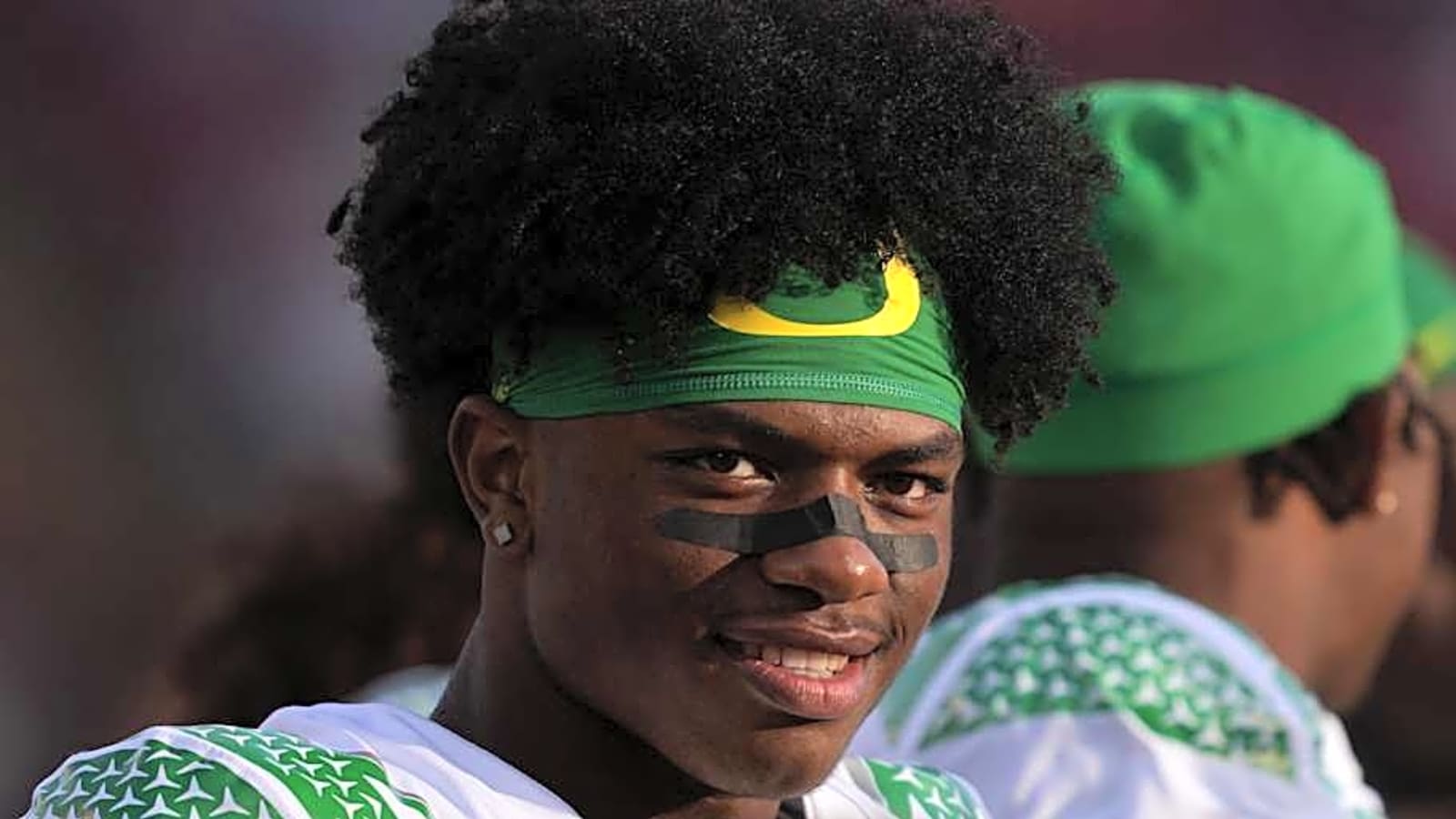 Oregon Ducks Linebacker Jerry Mixon Speaks Candidly on His Big Change