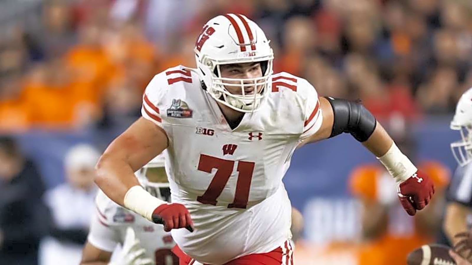 Wisconsin Badgers&#39; Riley Mahlman ranked among Big Ten&#39;s best returning offensive tackles