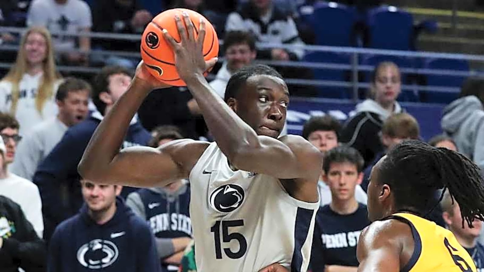 Kachi Nzeh to Transfer After One Season With Penn State Basketball