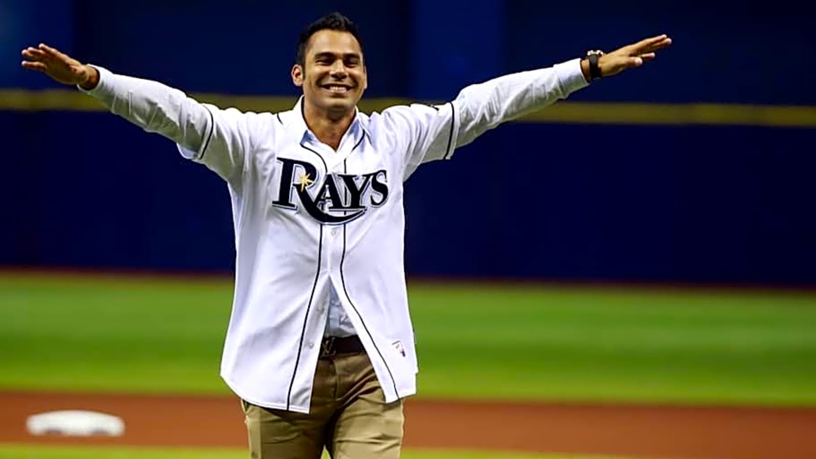 Former Rays First Baseman Carlos Peña Shares Heartfelt Message About Tampa Bay