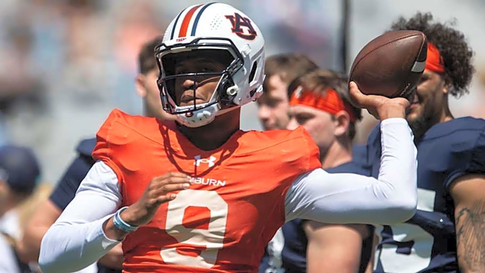 Would Deuce Knight Be Notre Dame&#39;s Starting QB If He Hadn&#39;t Left?