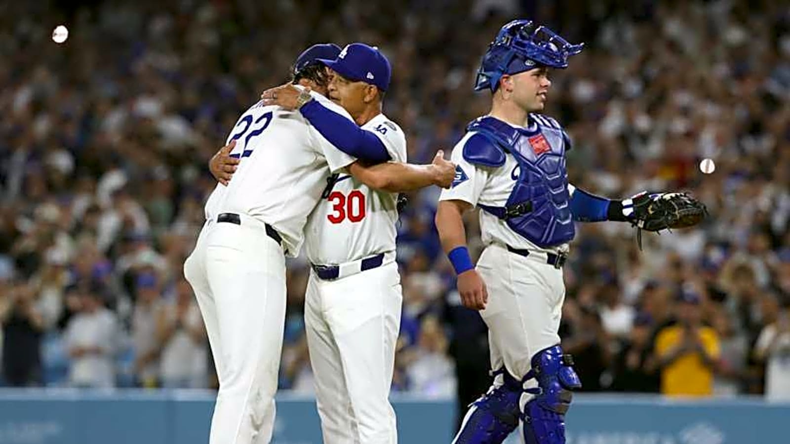 Dodgers&#39; Dave Roberts Predicted to Finish 2nd in Manager of the Year Race