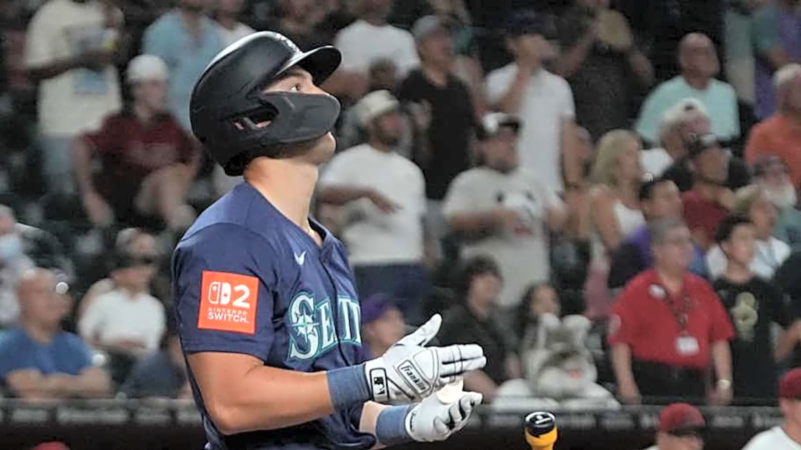 Seattle Mariners&#39; Dominic Canzone Has Epic Bat Flip and Reaction After Big Home Run