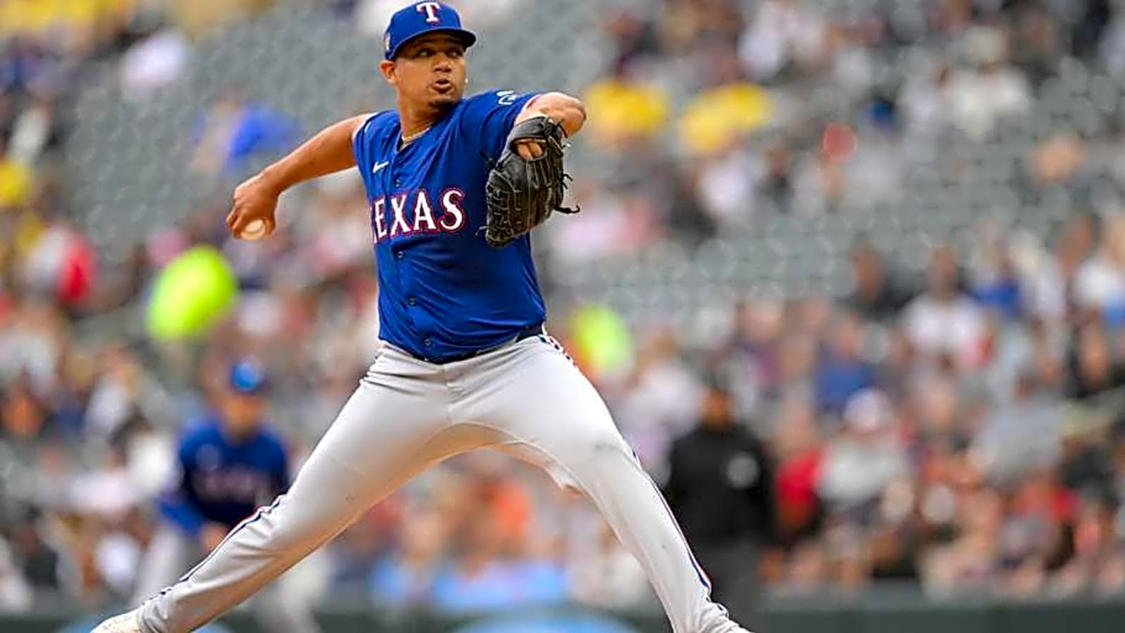 Former Rangers Veteran Reliever Signs With Historically Successful KBO Team