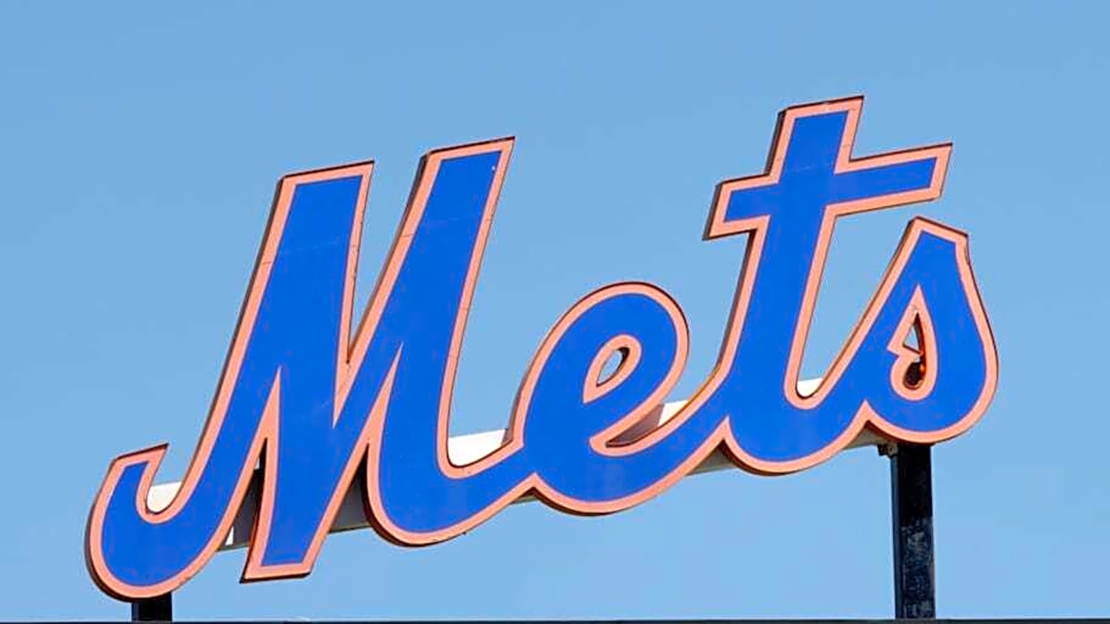 Mets trading for speedy center fielder &#39;very possible&#39;, per insider