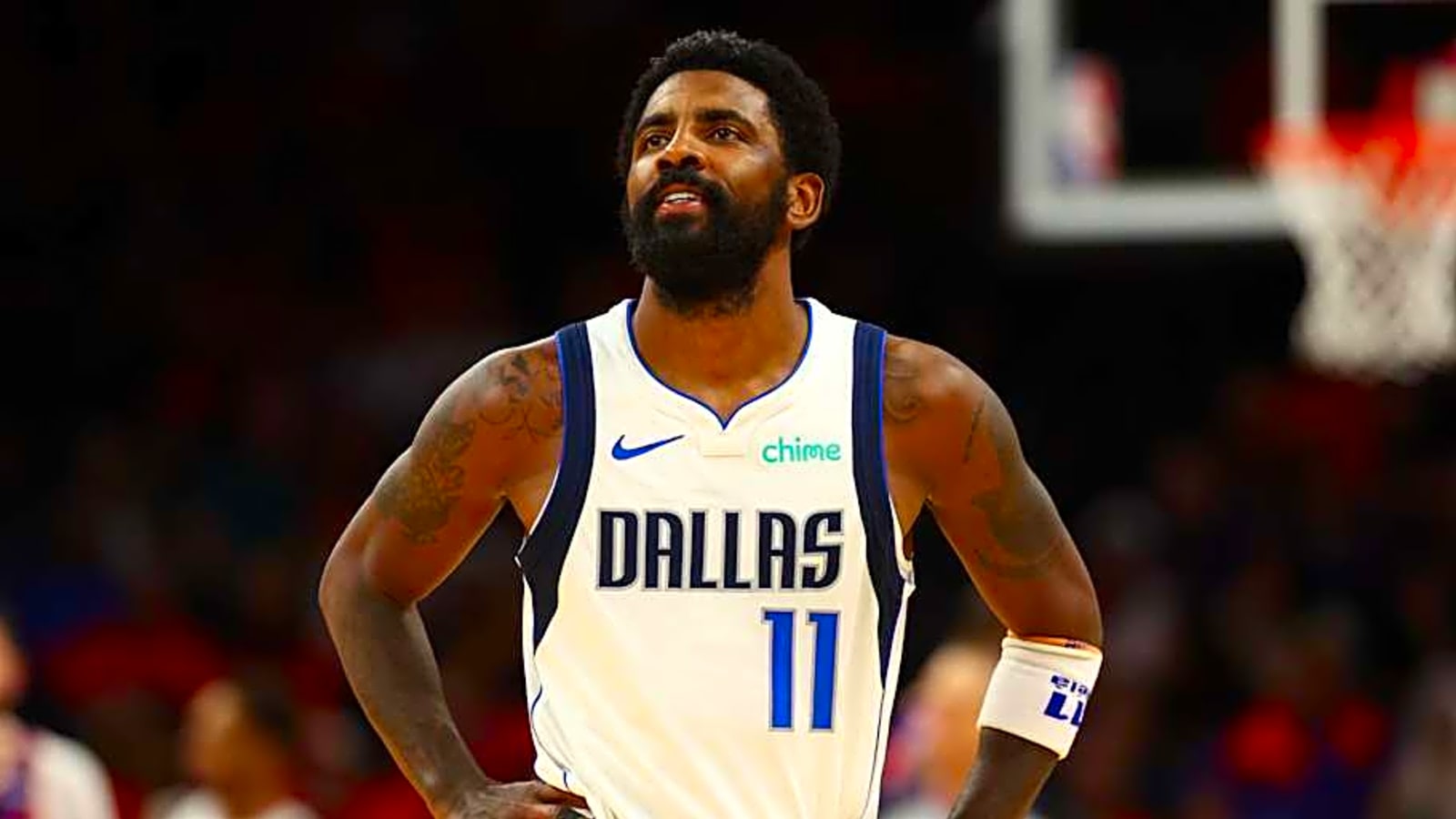 New details revealed in Kyrie Irving&#39;s latest contract with Mavericks