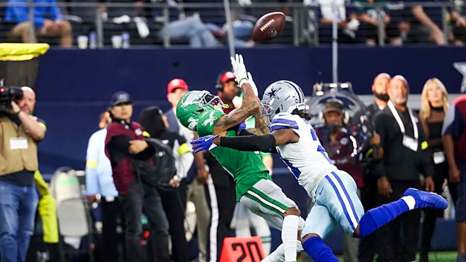 Eagles Wednesday Practice Report: DeVonta Smith Absent Again