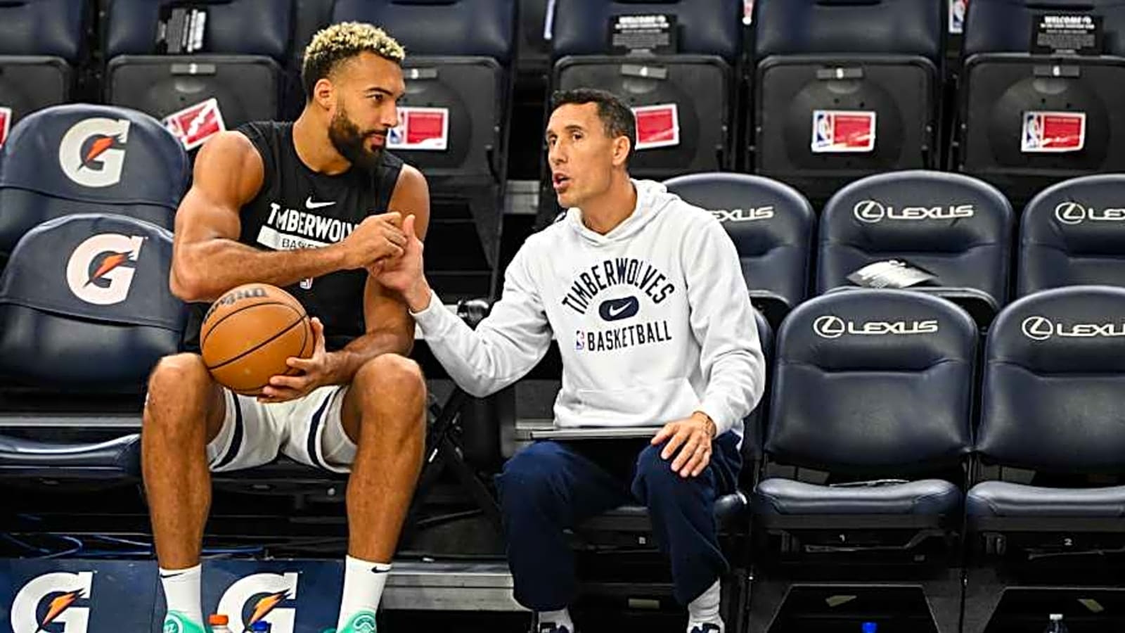 Report: Knicks receive permission to interview Wolves&#39; assistant