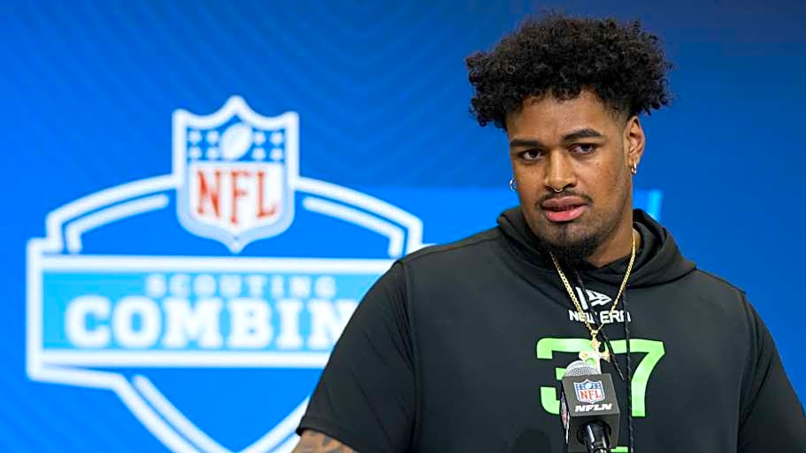 Chiefs&#39; Josh Simmons is Impressing Early