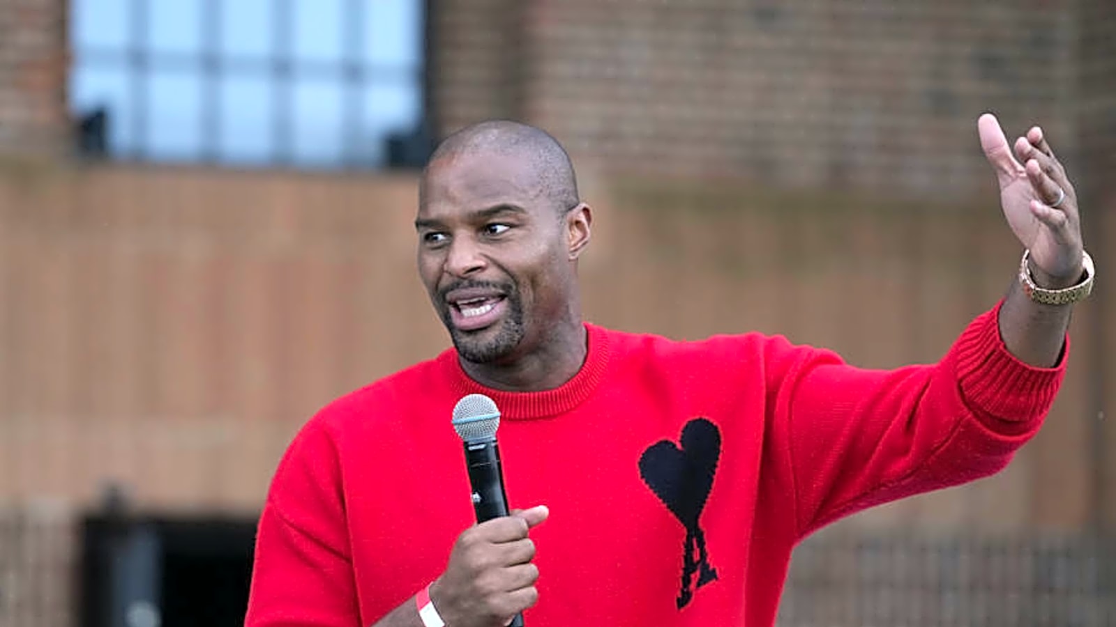 NY Giants Great Osi Umenyiora Shares Touching Story After John Mara Cancer News