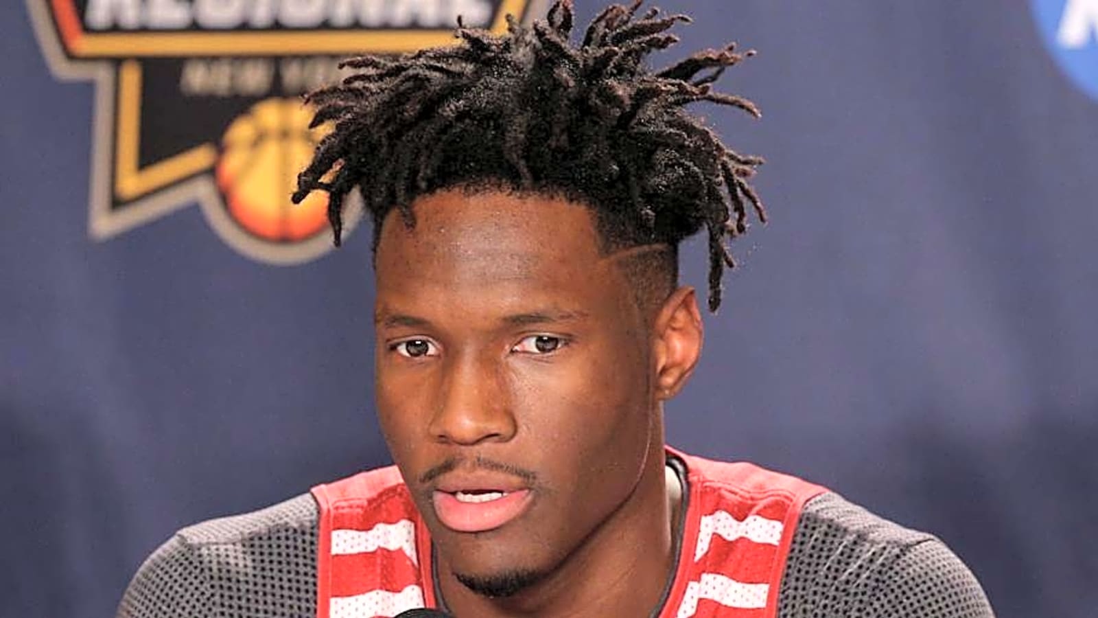 Suns Officially Announce New Free Agent Signing