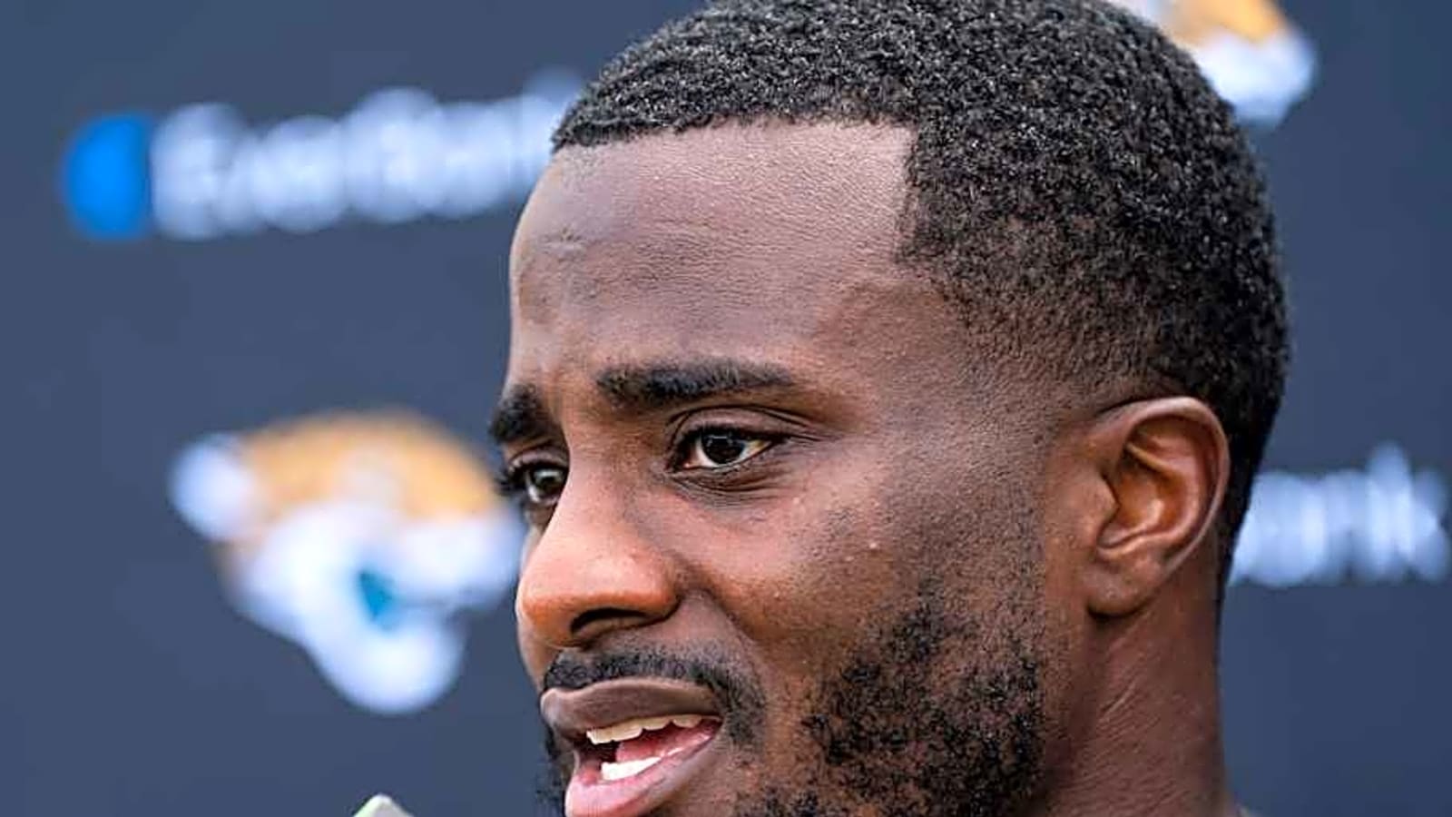 Jaguars CB Lewis Shares Thoughts on Travis Hunter