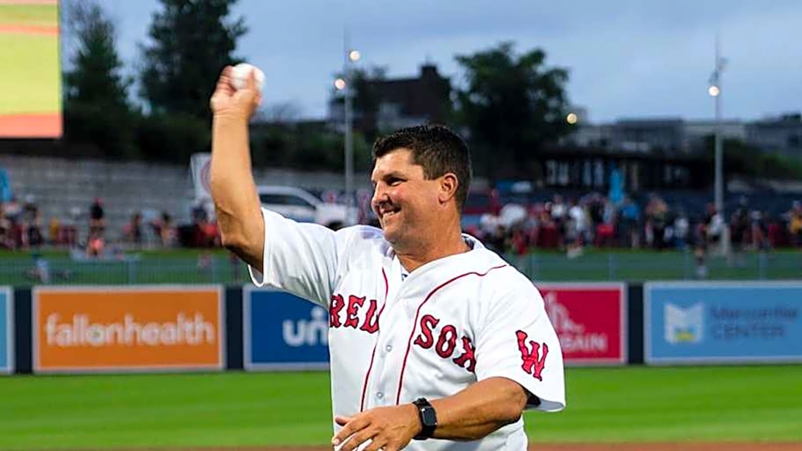 Former Boston Red Sox World Champions Make Appearances For Savannah Bananas