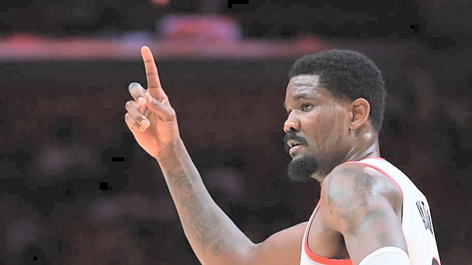 How Much Are Lakers Paying Deandre Ayton Following Massive Signing?