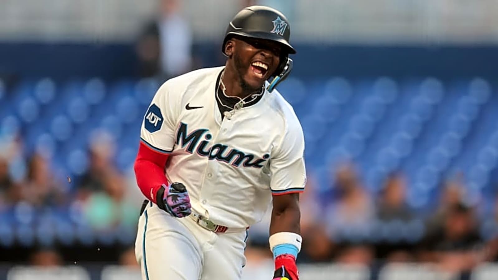 Report: Pirates Claim Former Marlins Infielder