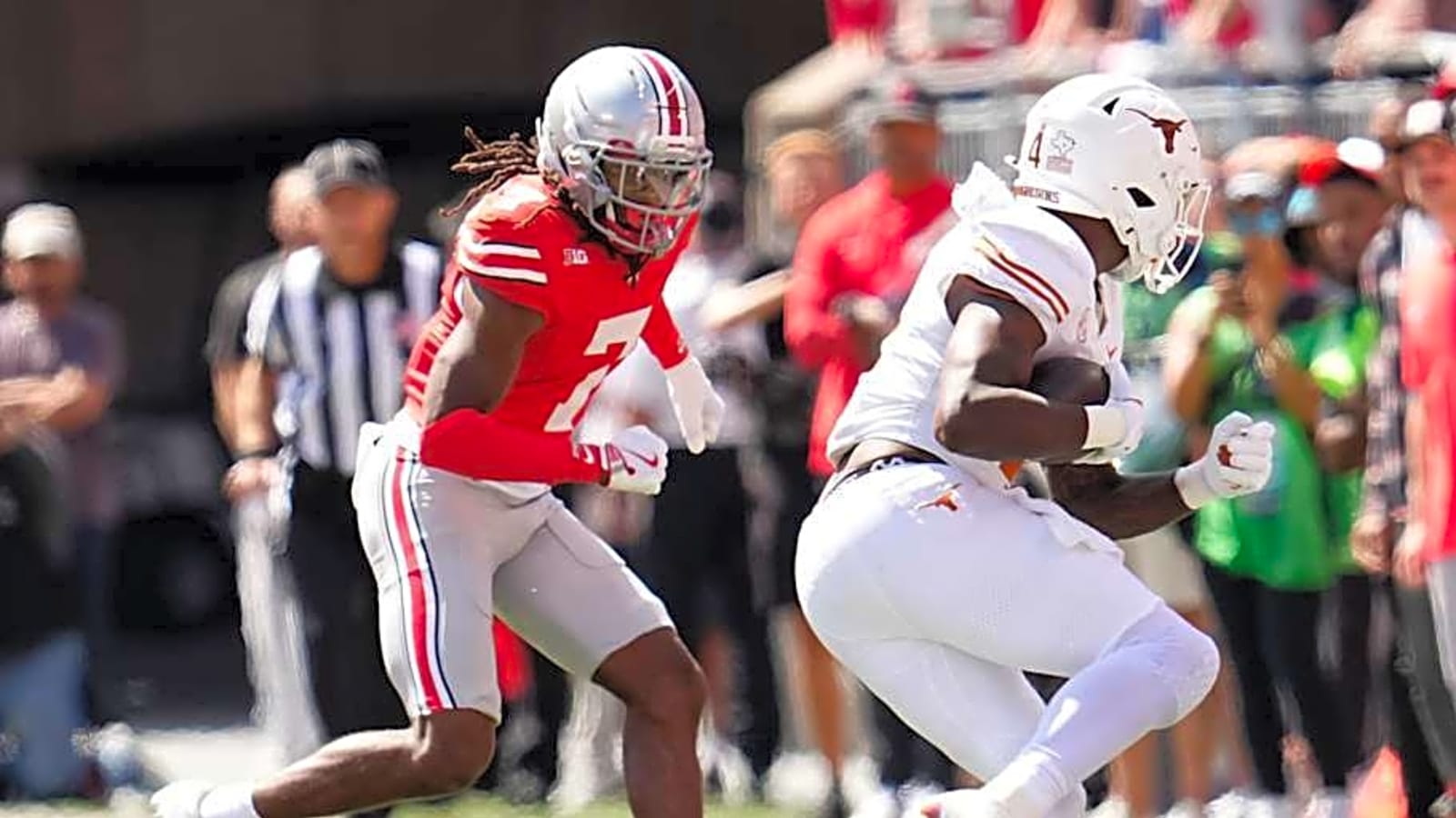 A Key Piece of Texas Offense Returns to Practice After Long Absence