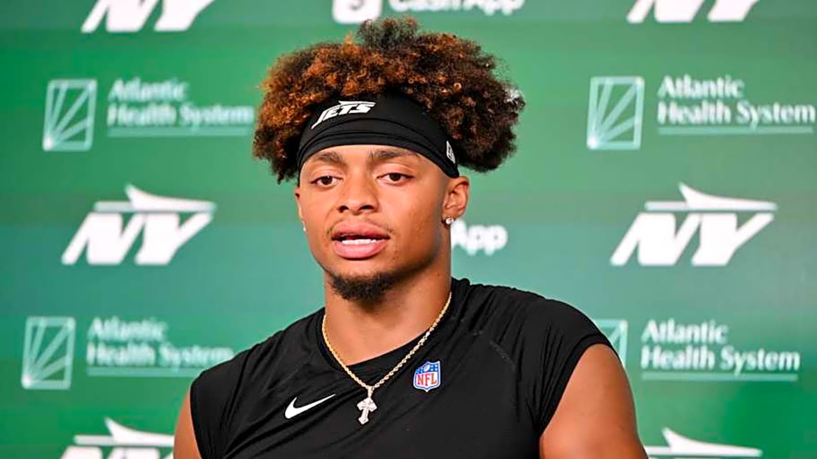 Justin Fields Has Hints Of Aaron Rodgers, Per Jets Superstar