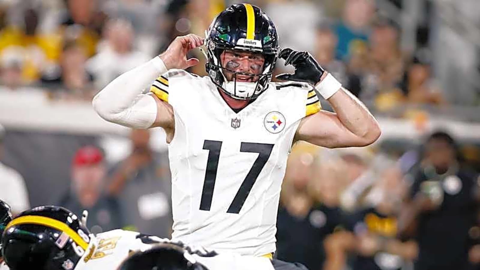 Steelers QB Forcing Way Onto Roster