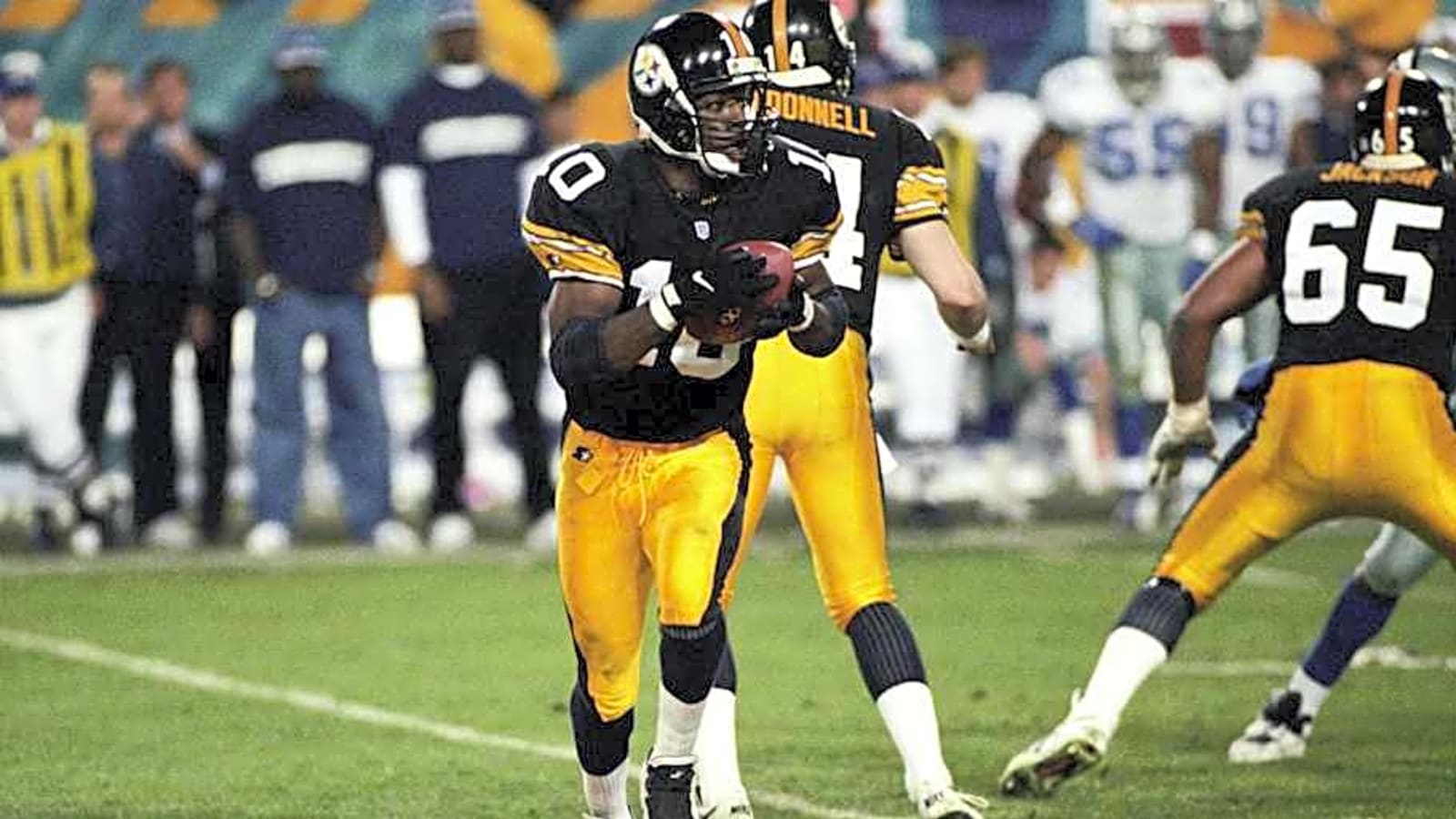 Former Steelers QB Lands Coaching Job