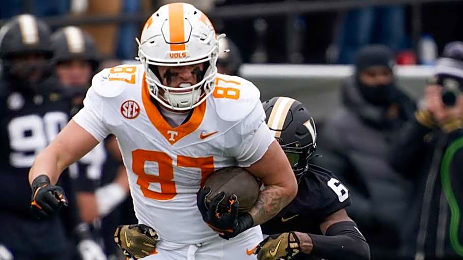 Tennessee Football&#39;s Josh Heupel Talks Importance of Having Miles Kitselman