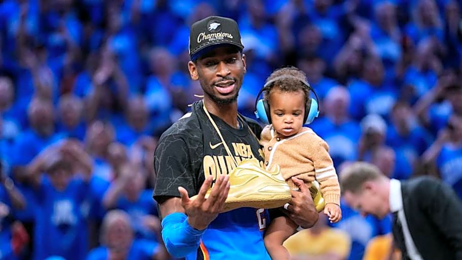 9x NBA All-Star Makes Wild Shai Gilgeous-Alexander, Michael Jordan Comparison
