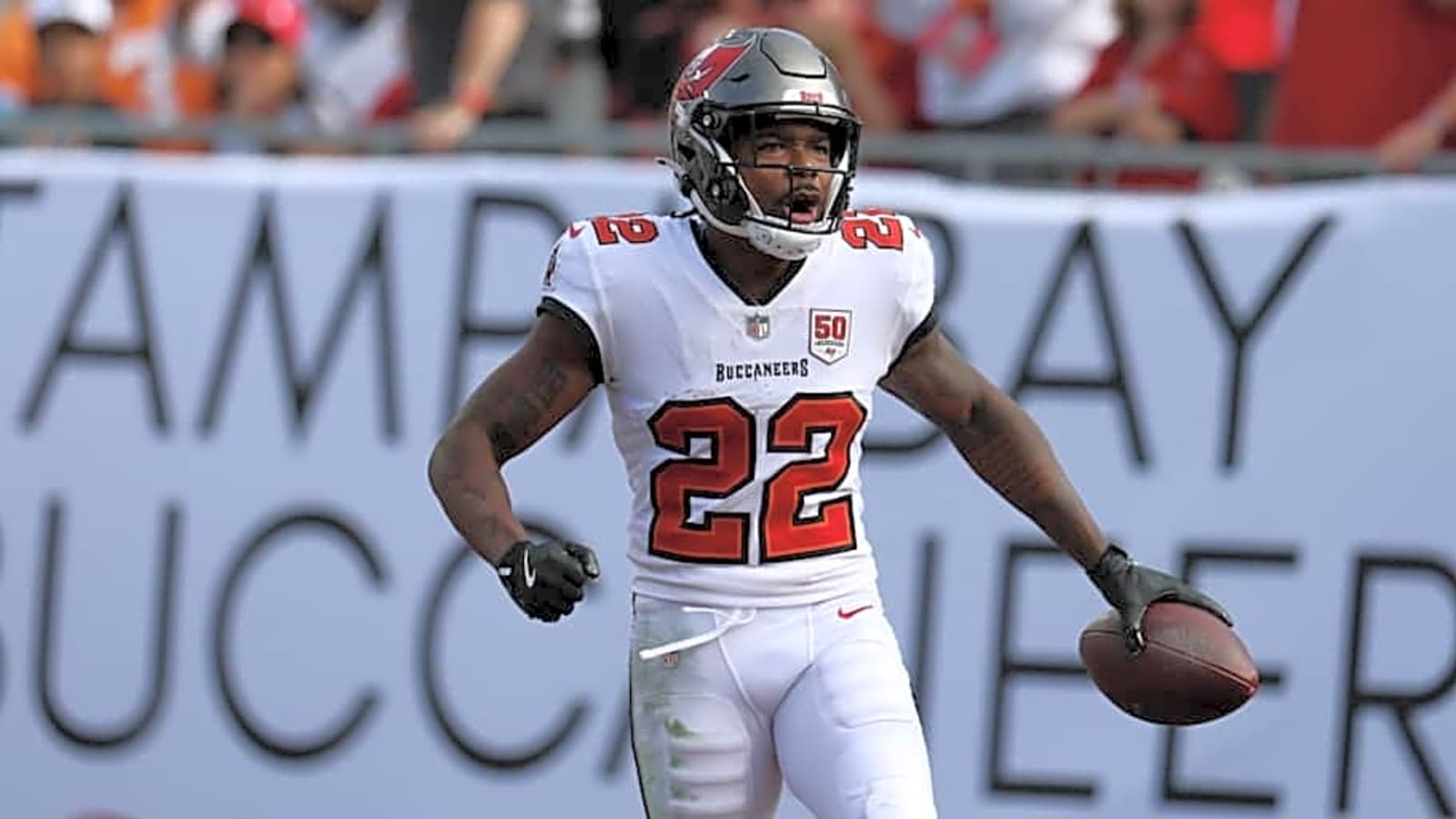 Patriots Sign Former Buccaneers CB