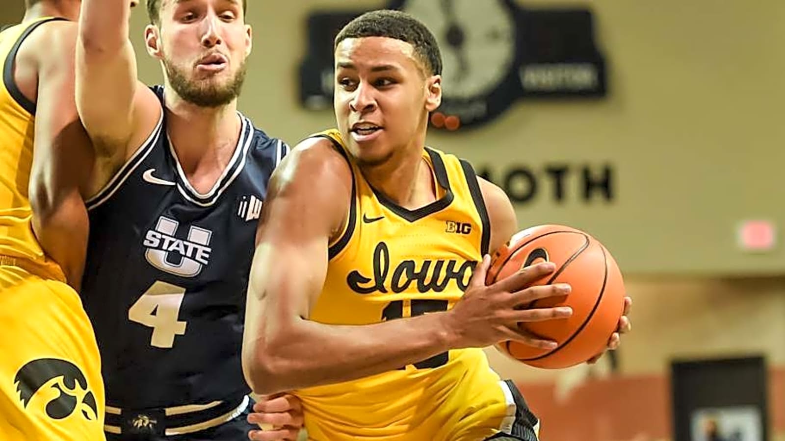 Insider Reveals Major Trade Update on Former Iowa Hawkeyes Star