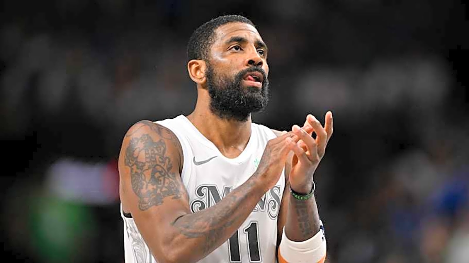 Kyrie Irving delivers statement about Mavericks future amid contract talks