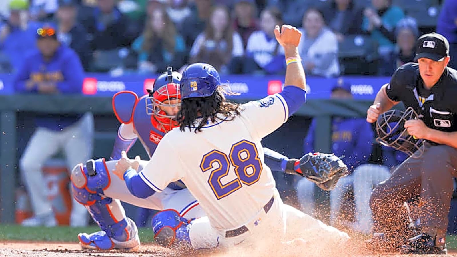 Seattle Mariners Will Reportedly Have Stiff Competition on Trade Market For Marquee 3B