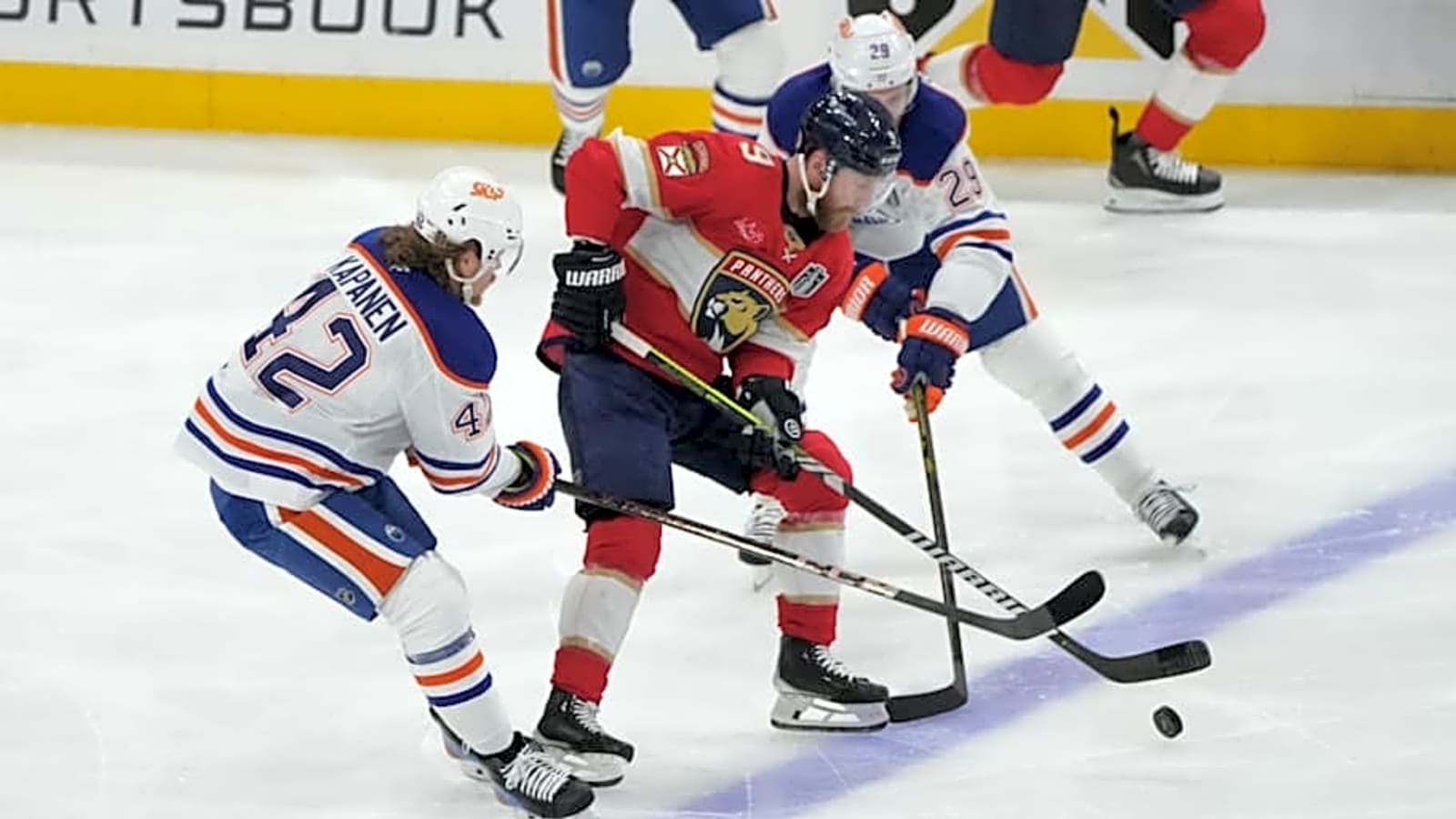 Rugged Panthers Forward Deserves Conn Smythe Trophy