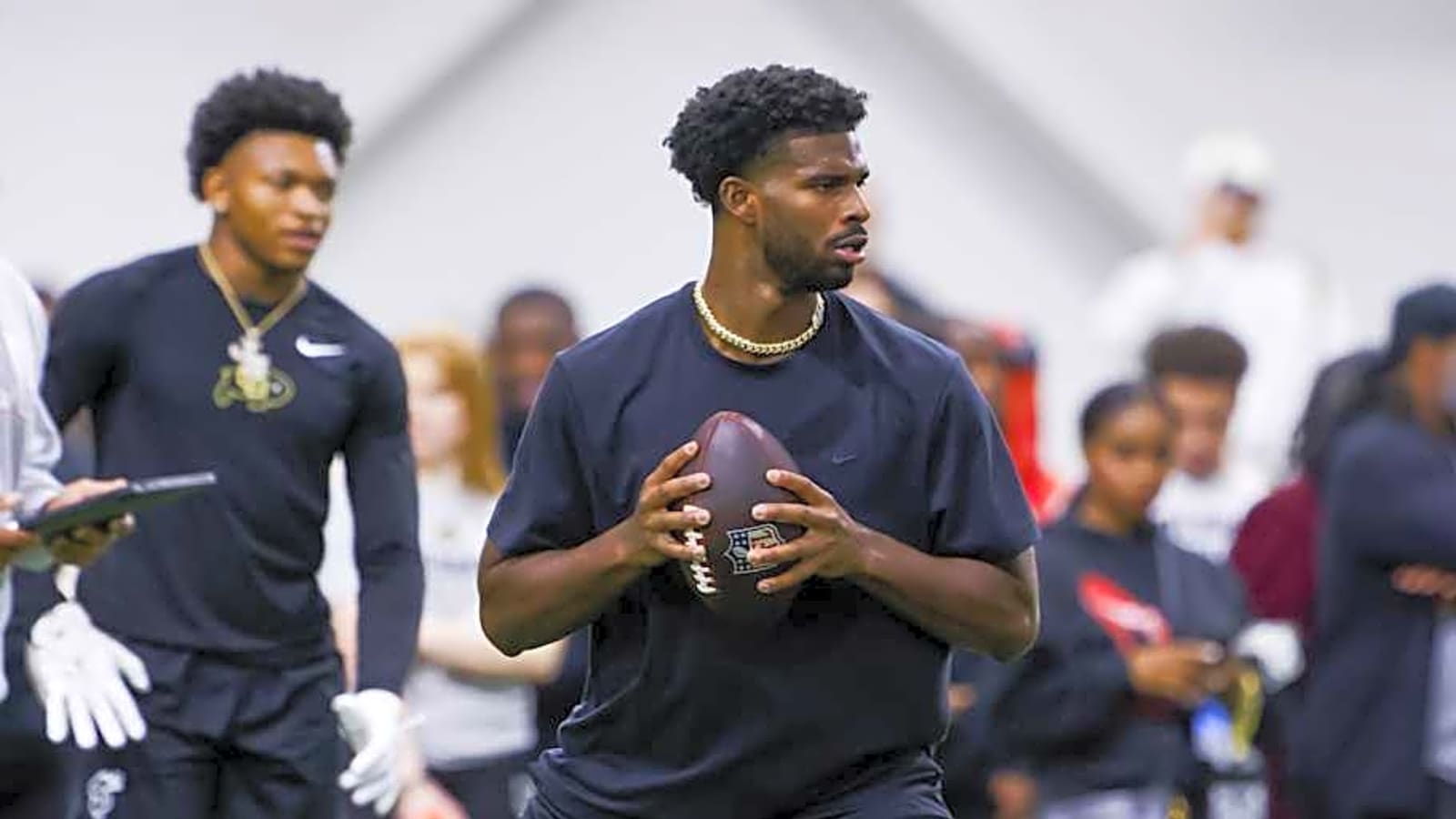 Shedeur Sanders&#39; Trainer Compares Him to Joe Burrow Entering 2025 NFL Draft