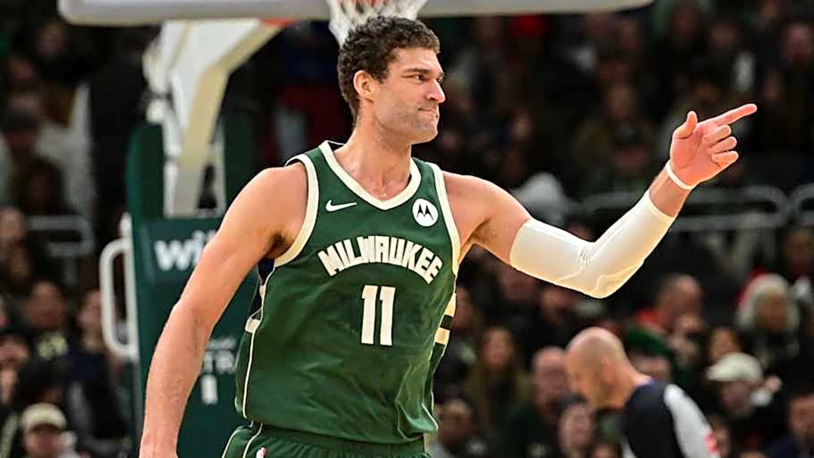 Bucks Get New Update on Brook Lopez Future