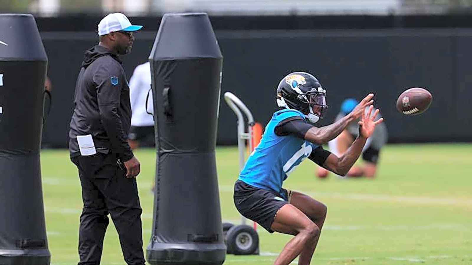 Travis Hunter Leaving His Mark on Jaguars&#39; Edgar Bennett