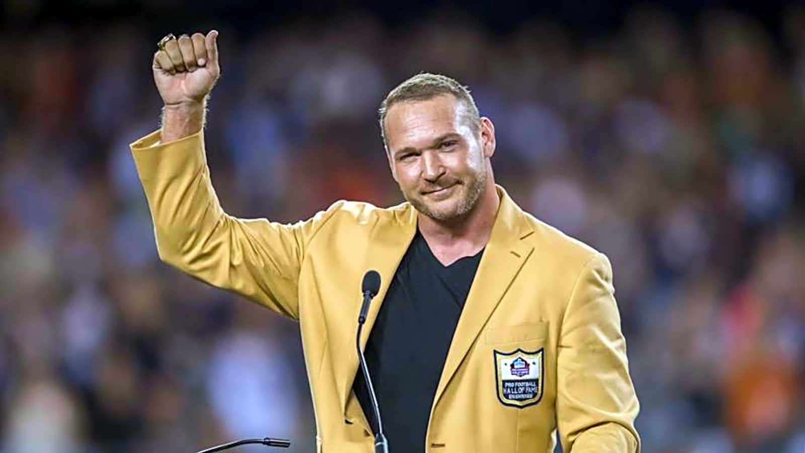 Bears legend Brian Urlacher snubbed from ESPN&#39;s best draft picks list