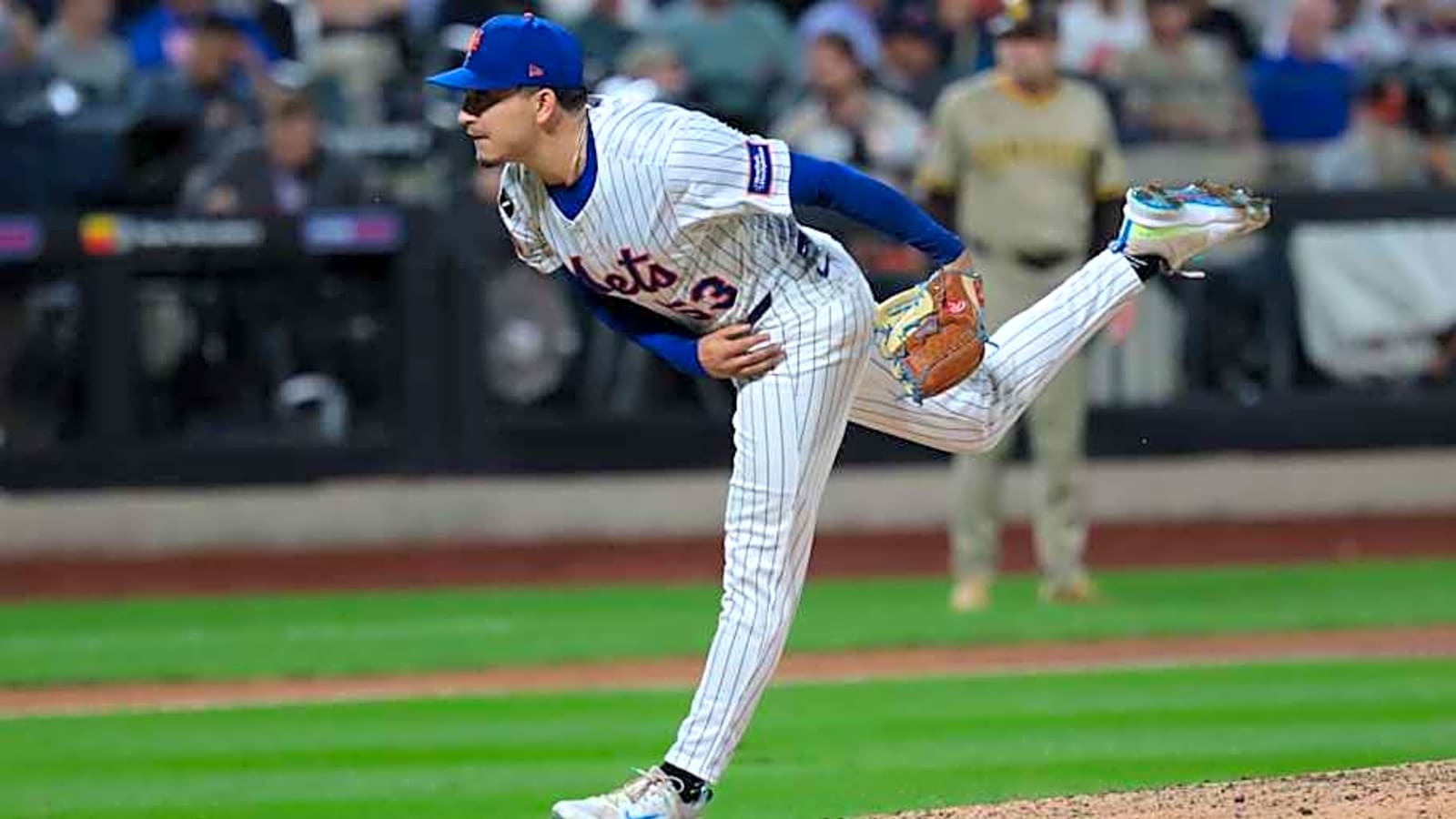 Orioles claim right-hander off waivers from Mets