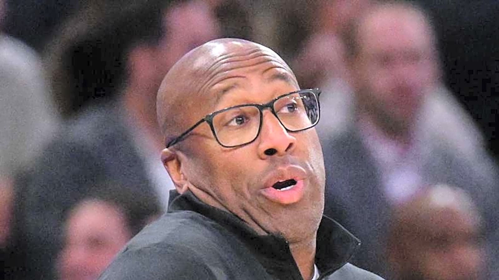Knicks Adjusting to Mike Brown&#39;s New Offense