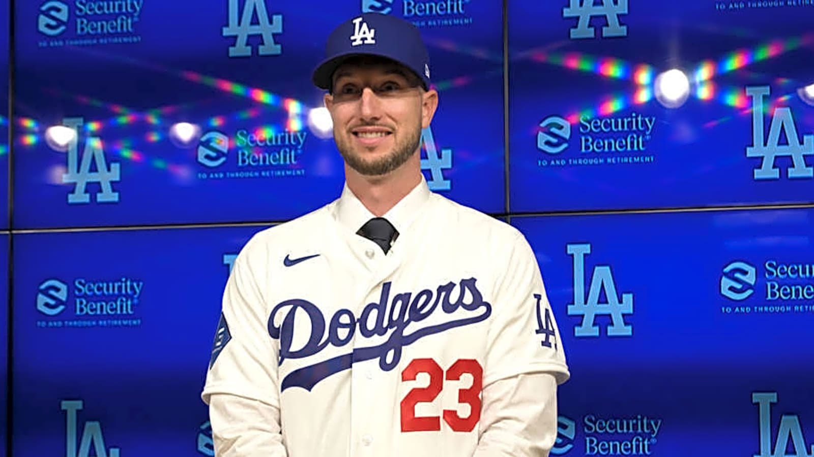 Yankees' Brian Cashman Determined to Beat Dodgers