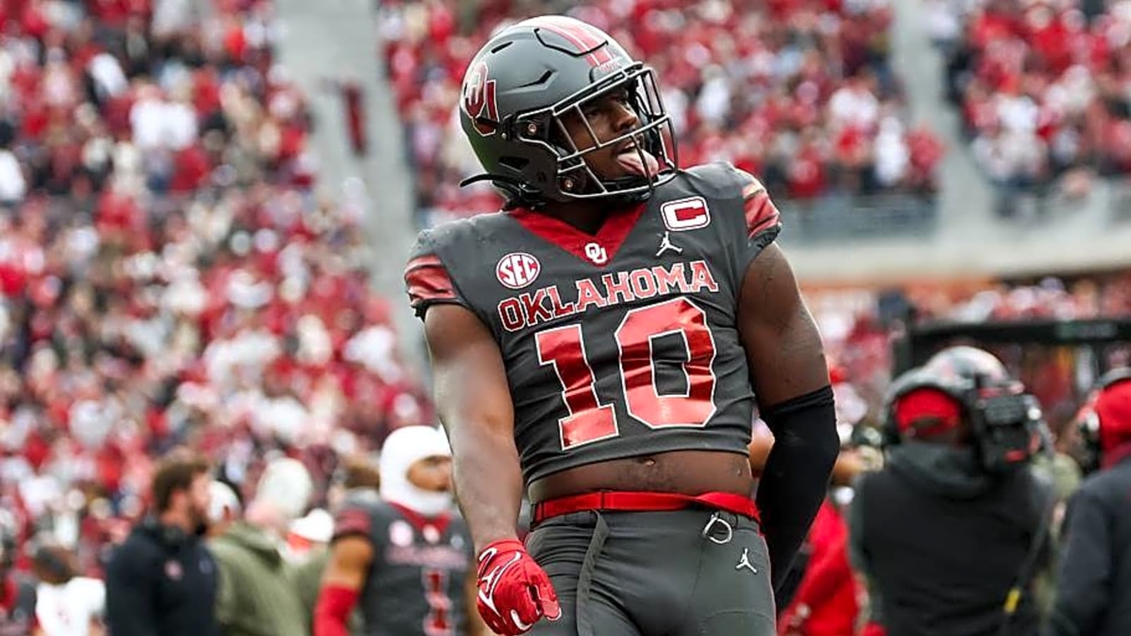 Oklahoma LB Kip Lewis: 'The Tape Speaks Volumes'
