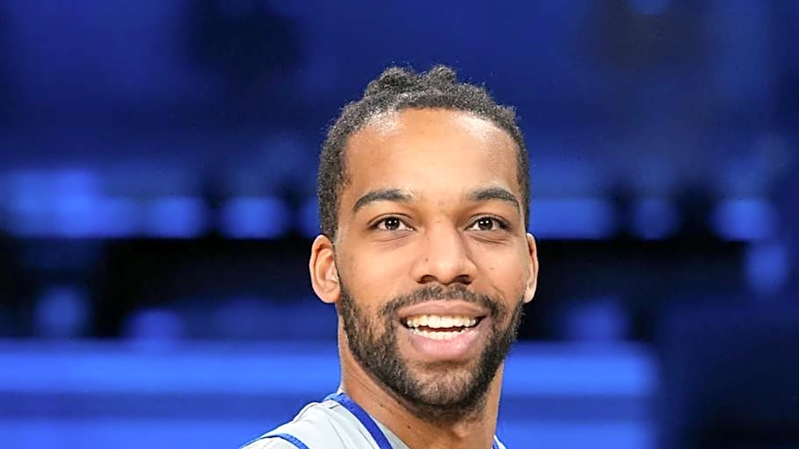 Knicks Cut Forward in Roster Move