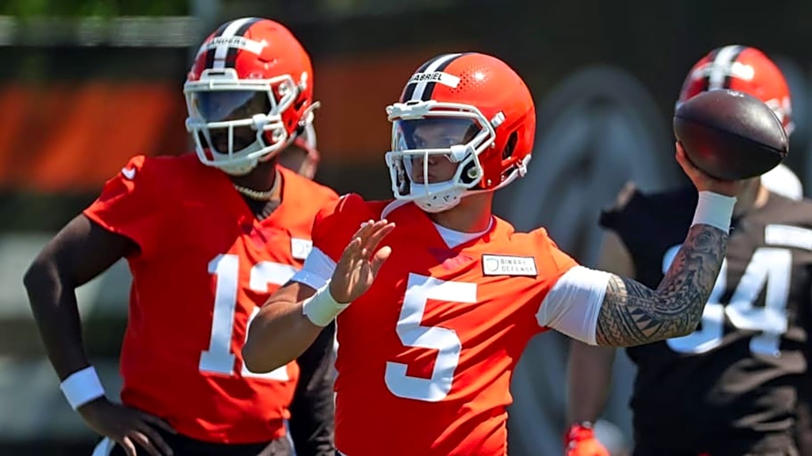 Cleveland Browns &#39;Intense&#39; Quarterback Competition: Shedeur Sanders, Dillon Gabriel, Joe Flacco