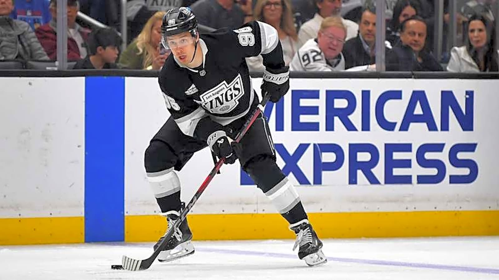 Kings Extend Winger With Postseason Scoring Touch