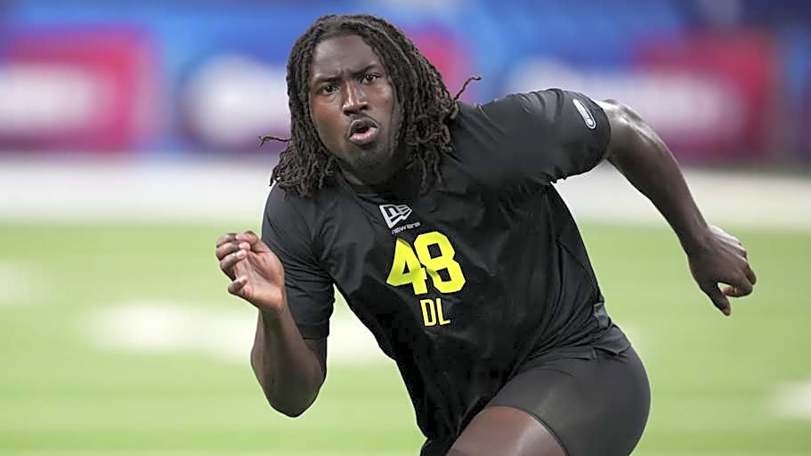 Colts Snag Lightning-Fast Pass Rusher in Latest Mock