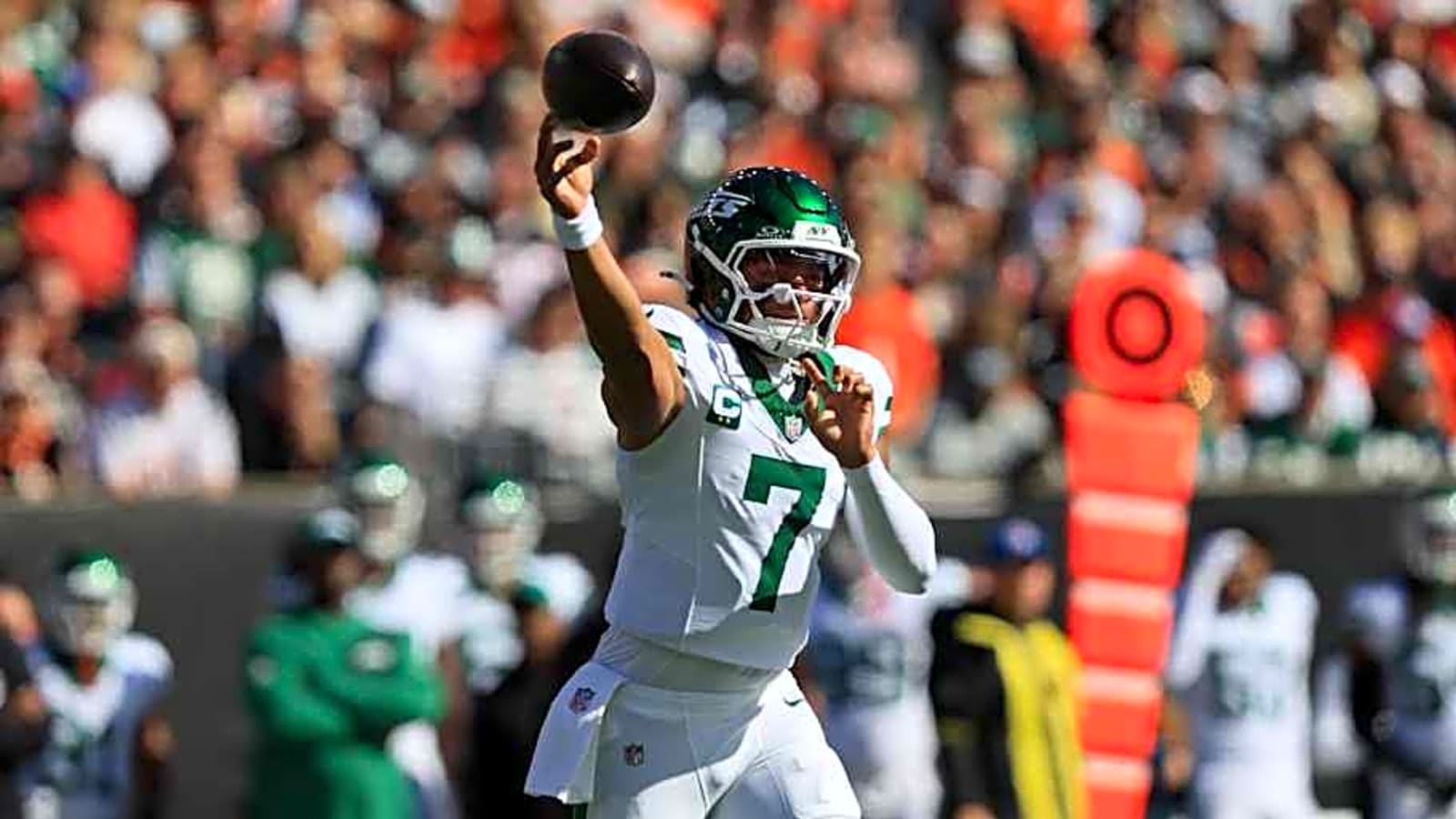 Jets' Justin Fields Has 2-Word Response On Week 10 Starting QB