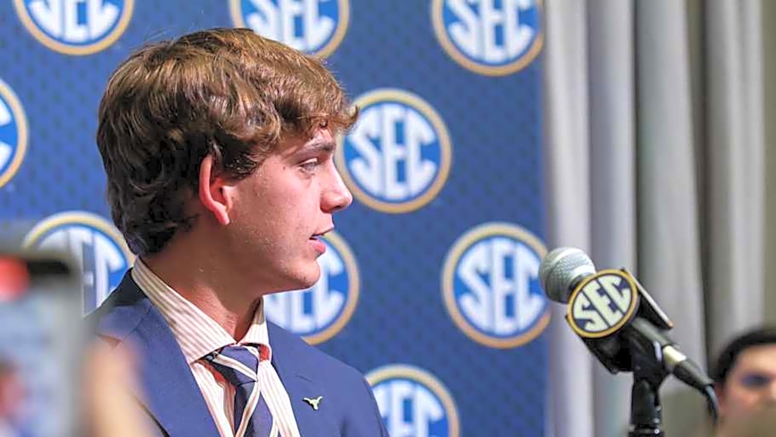 Analyst Gives Wild Pitch For Arch Manning and Nick Saban to Join Forces