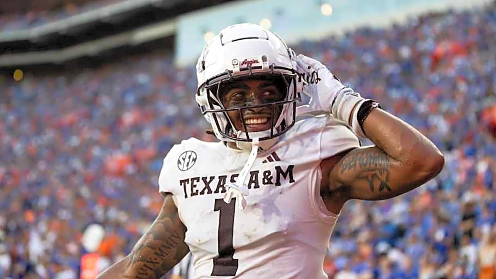 Texas A&M Safety Lauds Teamwork From Aggies Defense