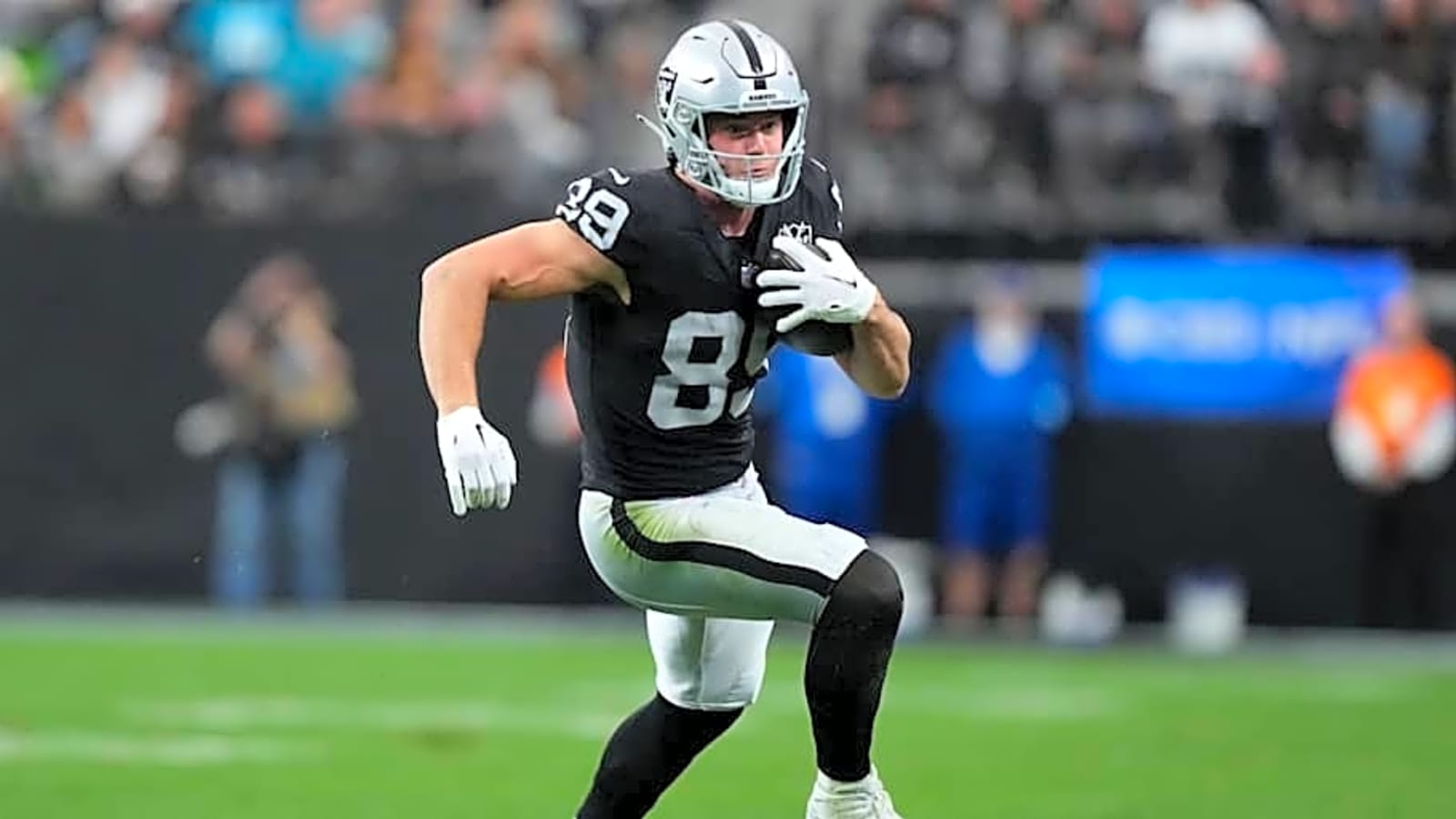 Brock Bowers Aims to Continue Living Up to the Hype