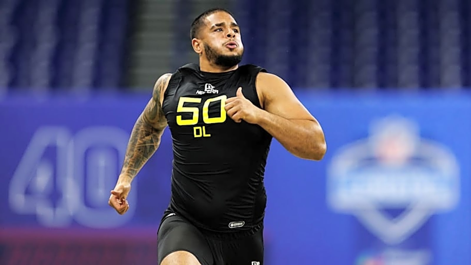 Ahmed Hassanein shows off impressive physique with yet another feat of strength