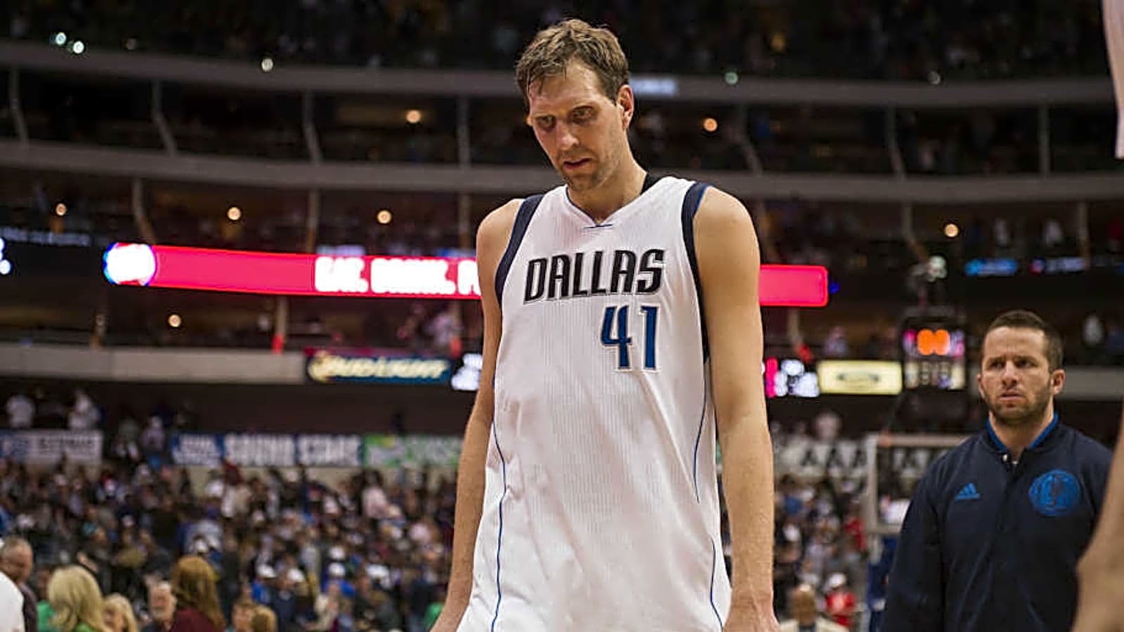 Dallas Mavericks Send Message To NBA Legend Dirk Nowitzki